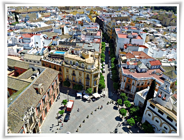 seville-over-the-top-of-giralda