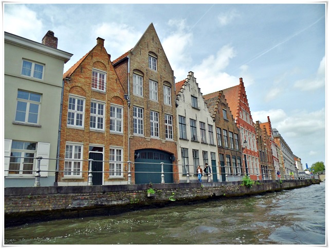 brugge-canalview-01