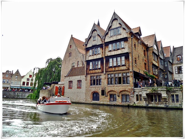 brugge-canalview-03